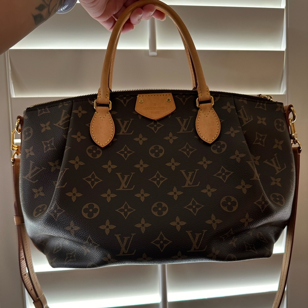 Authentic Preloved LV turenne MM